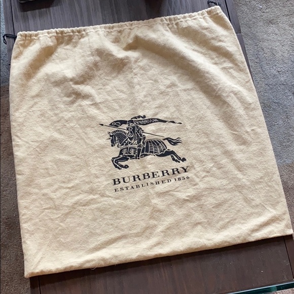 dust bag burberry